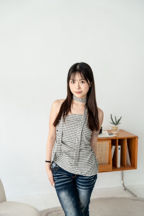 ＊ ｡.‎˖٭*繞脖格子平口抓皺上衣⸝⸝꙳