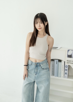 ♡̴⟡.˚直角肩小背心˖٭* ♡̴⟡.˚直角肩小背心˖٭*